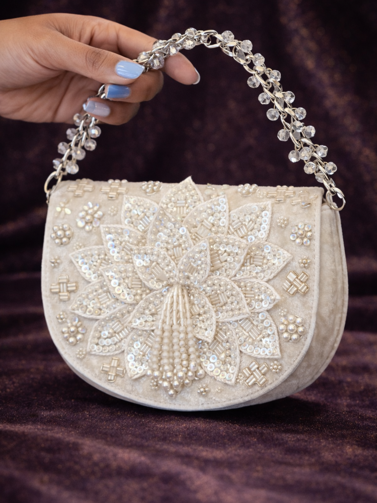 Gulnaar Royale Sling