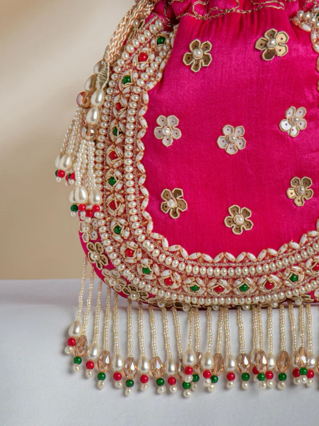 Heirloom Pearl Potli