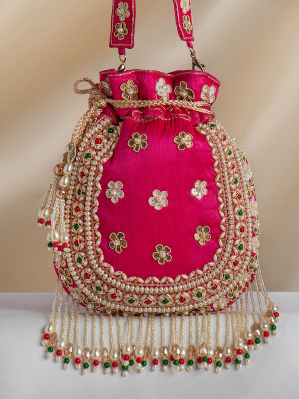 Heirloom Pearl Potli