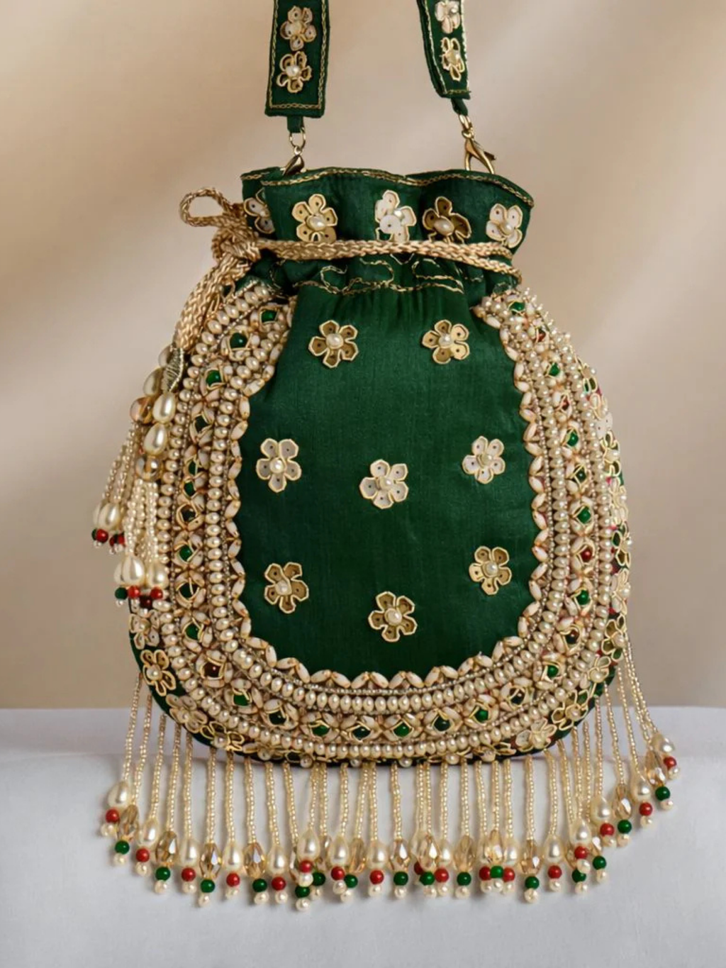 Heirloom Pearl Potli