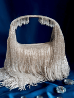 Noir Tassel Royale