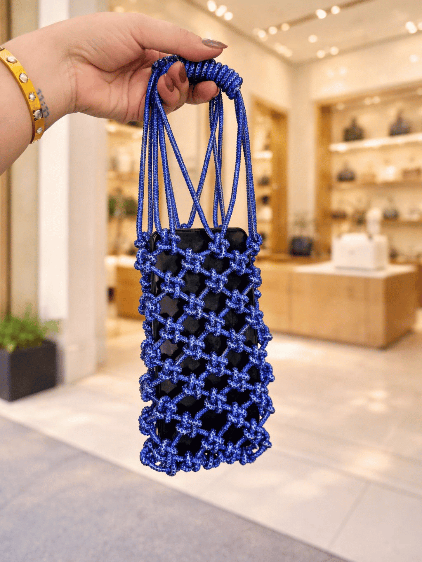 Glimmer Grid Mobile Sling