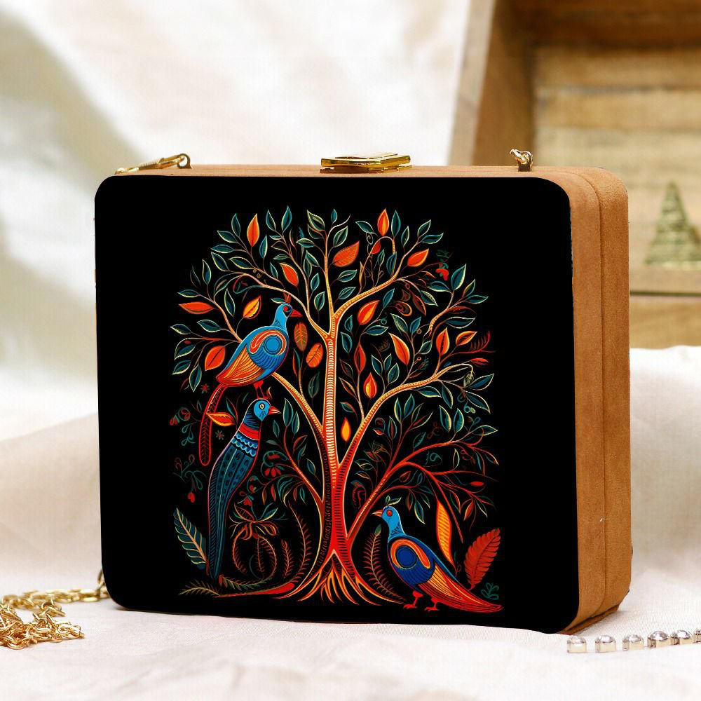 Box Clutch Print in Matt Finish Satin