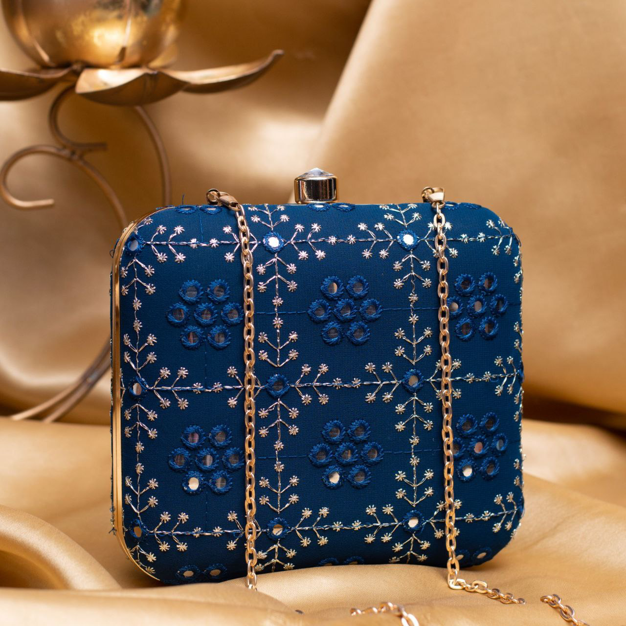 Blue Box Pattern Sequins Embroidery Clutch