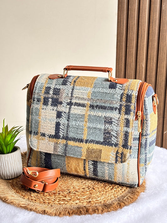Double Magnet Duffle Bag