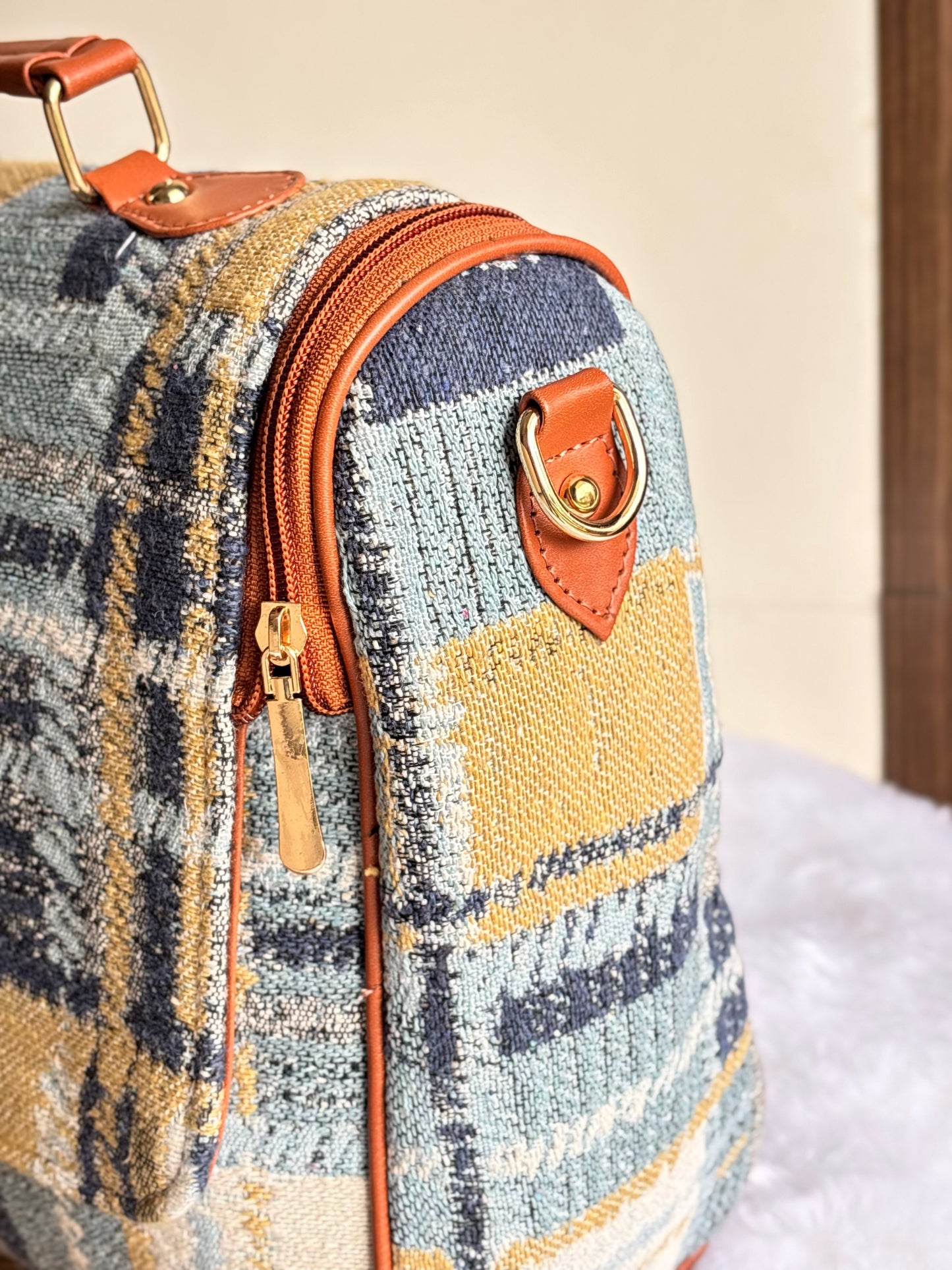 Double Magnet Duffle Bag