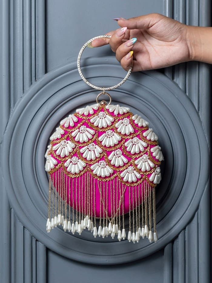 Noor Jharokha Clutch