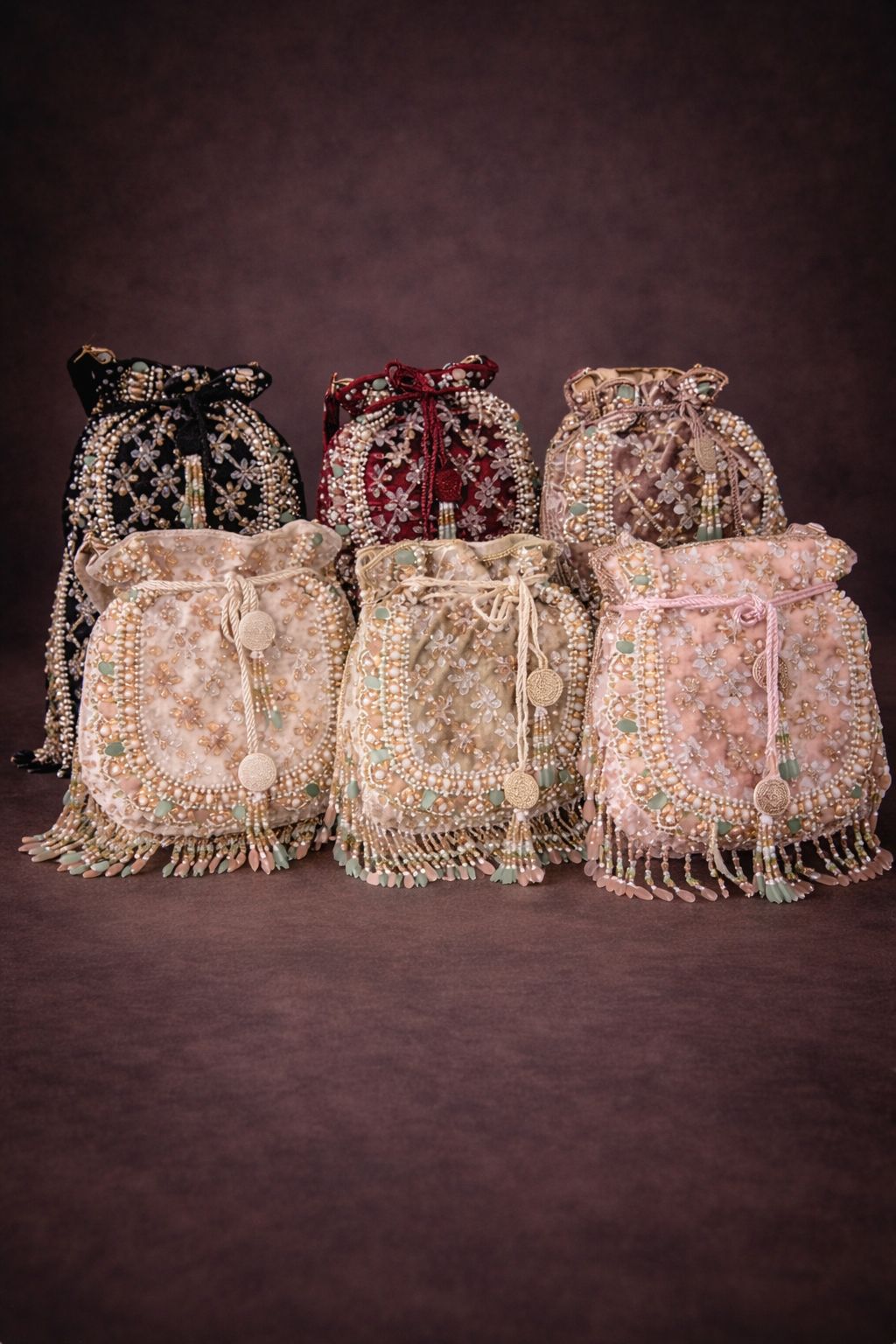 Zariya Floral Pearl Potli